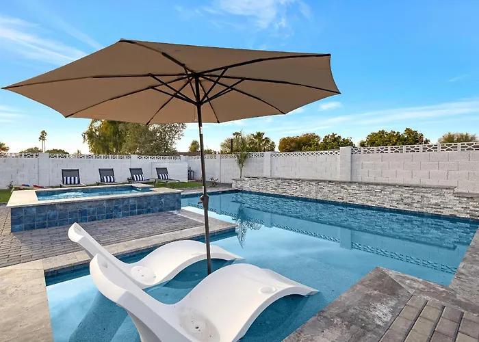 Holiday home 5 Min To Old Town, Pool & Hot Tub *