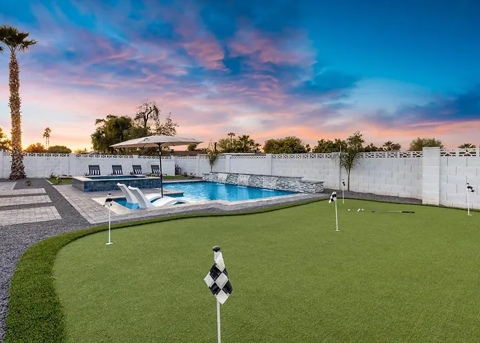 Holiday home 5 Min To Old Town, Pool & Hot Tub *